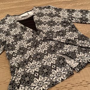 Alfred Dunner top, polyester blend, b/w print, PL